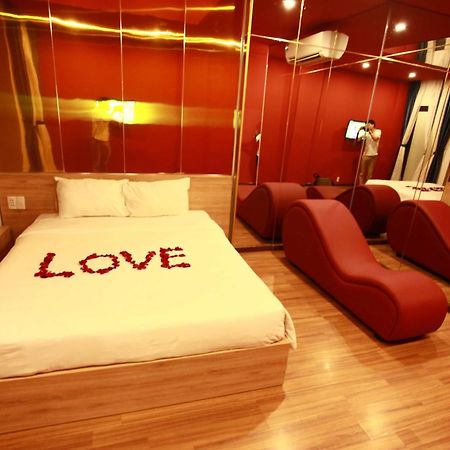 Mata Love Hotel Дананг Екстериор снимка